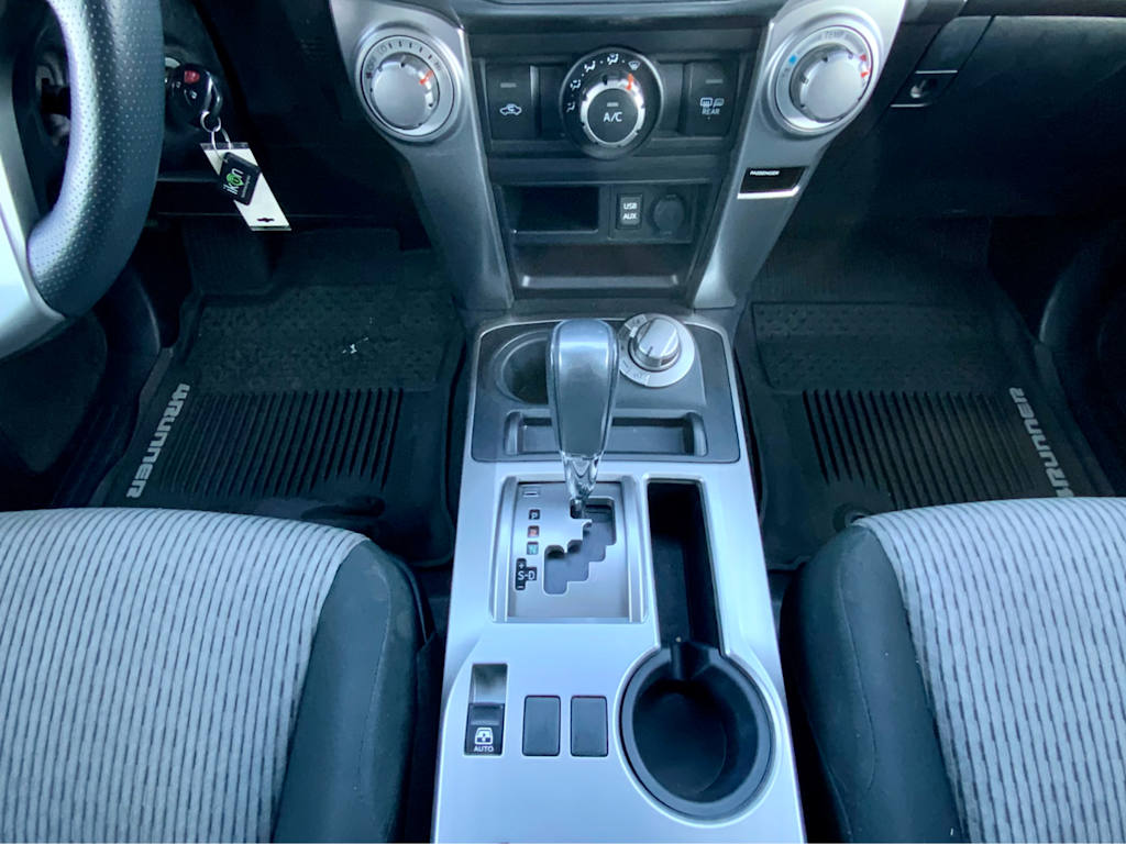 Thumbnail: 2018 Toyota 4Runner - 14