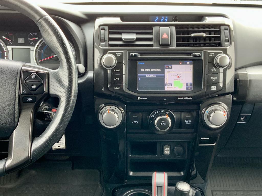 Thumbnail: 2018 Toyota 4Runner - 16