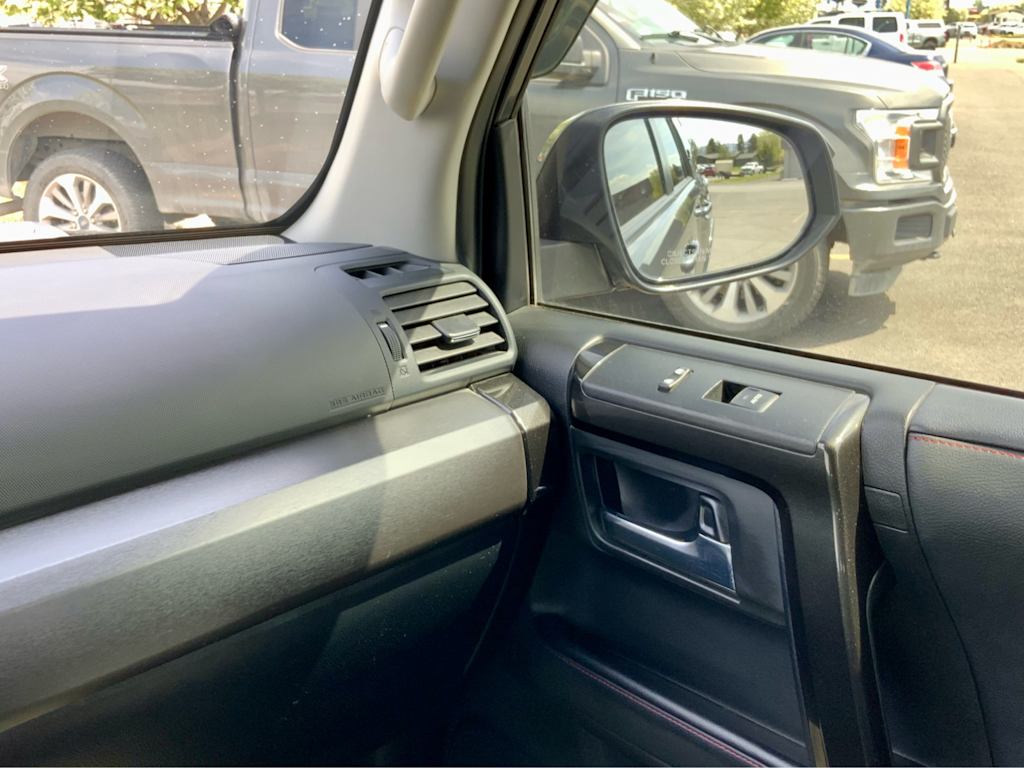 Thumbnail: 2021 Toyota 4Runner - 38