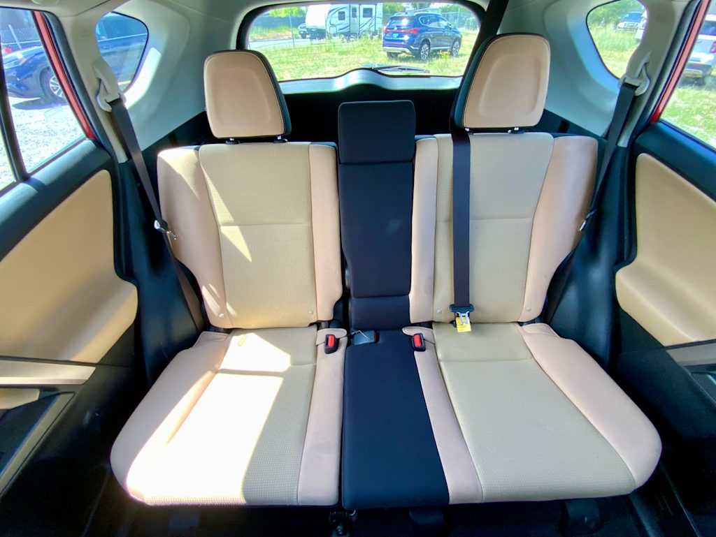 Thumbnail: 2016 Toyota RAV4 - 34
