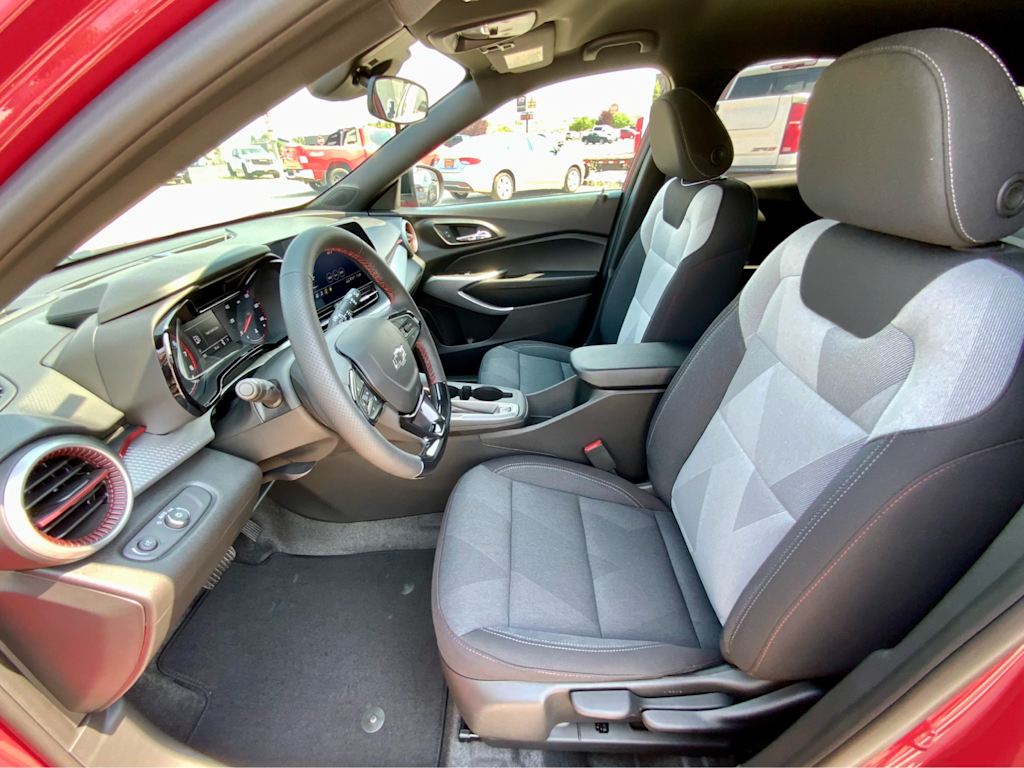 Thumbnail: 2026 Chevrolet Trax - 10