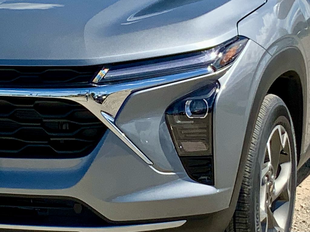 Thumbnail: 2026 Chevrolet Trax - 26