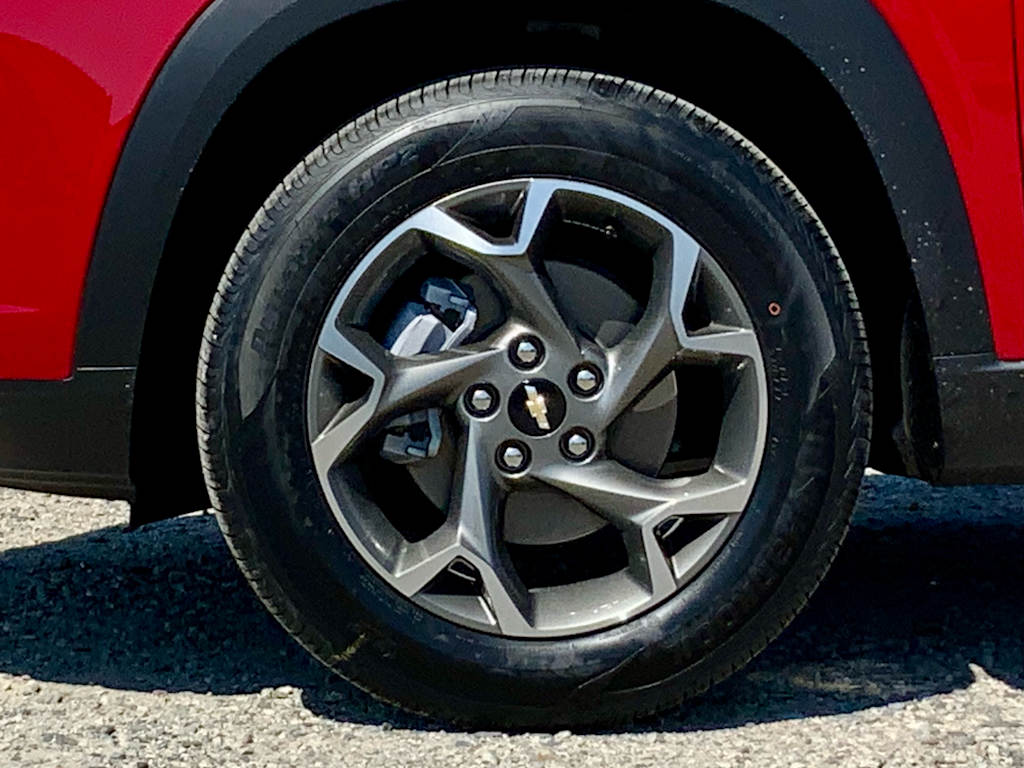 Thumbnail: 2026 Chevrolet Trax - 25