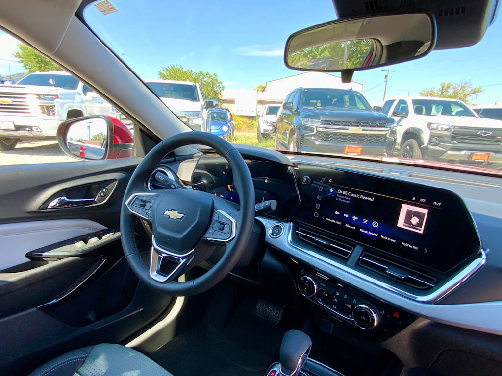 Thumbnail: 2026 Chevrolet Trax - 9