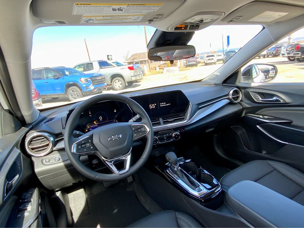 Thumbnail: 2026 Chevrolet Trax - 9
