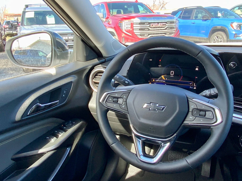Thumbnail: 2026 Chevrolet Trax - 36
