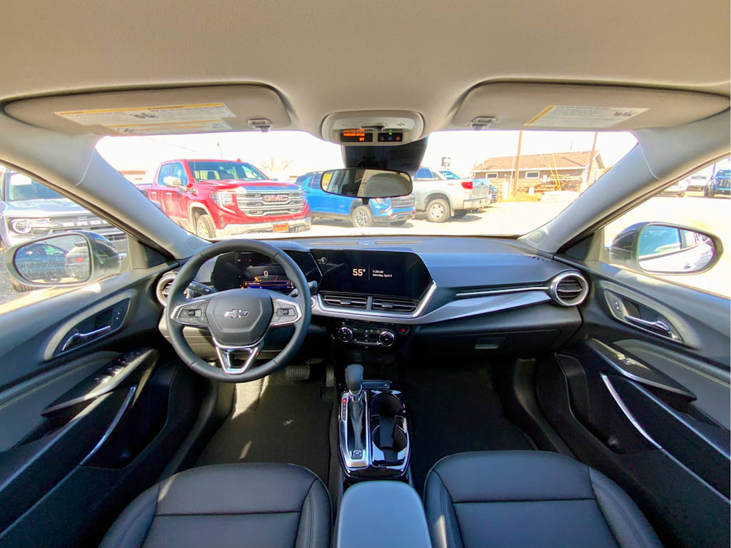 Thumbnail: 2026 Chevrolet Trax - 2