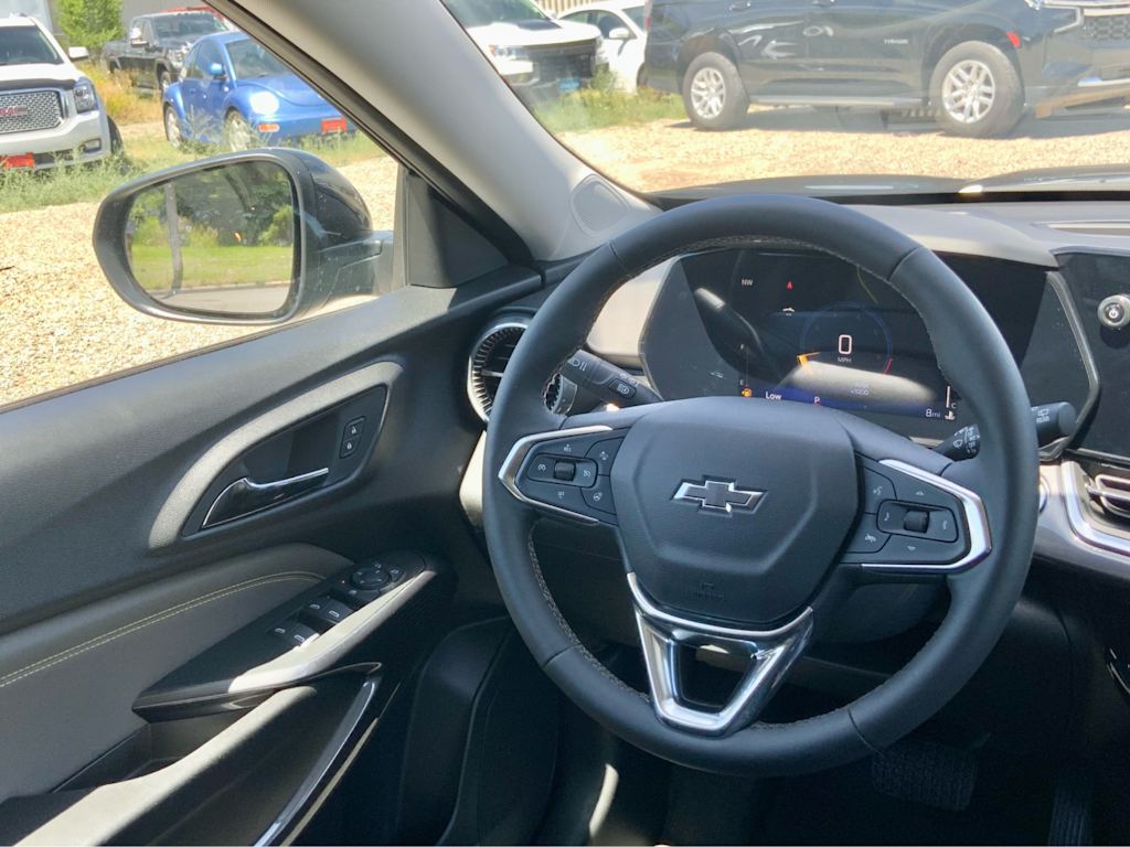 Thumbnail: 2026 Chevrolet Trax - 13