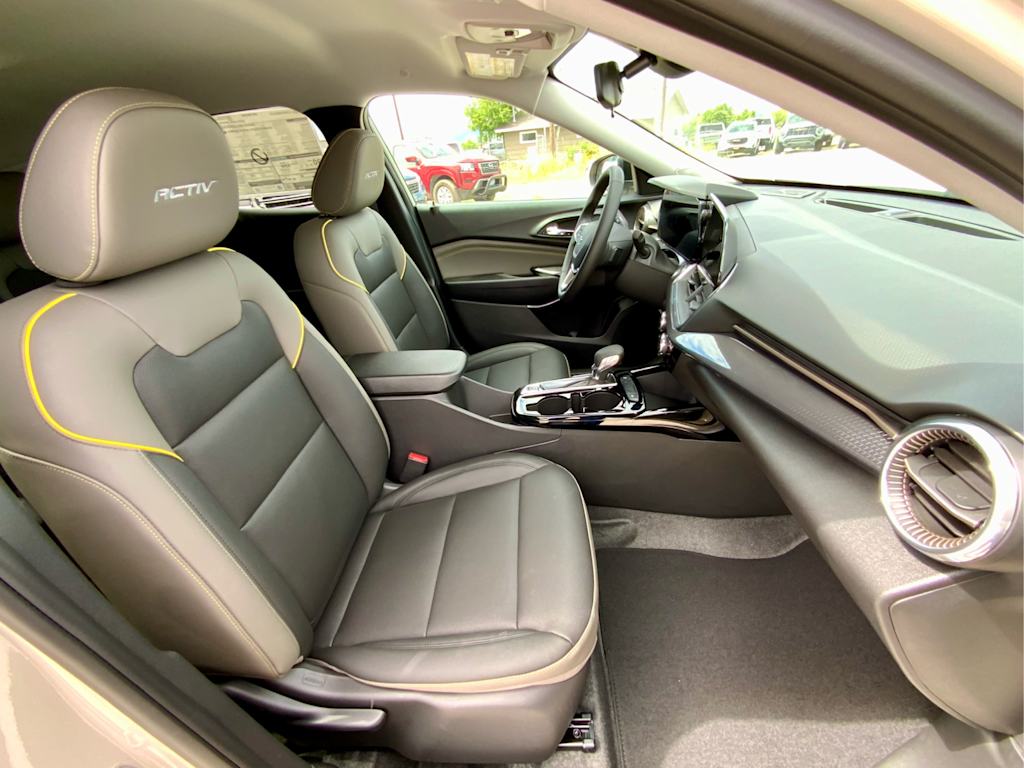 Thumbnail: 2026 Chevrolet Trax - 12