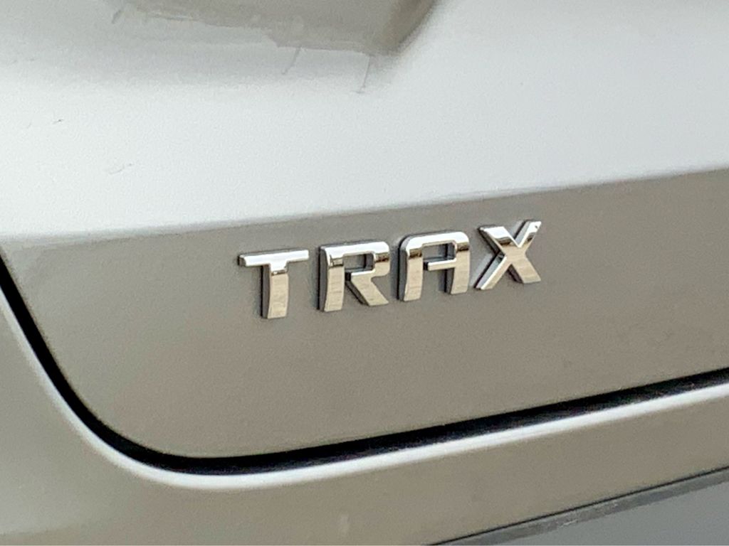Thumbnail: 2025 Chevrolet Trax - 7