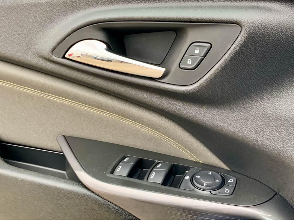 Thumbnail: 2025 Chevrolet Trax - 47