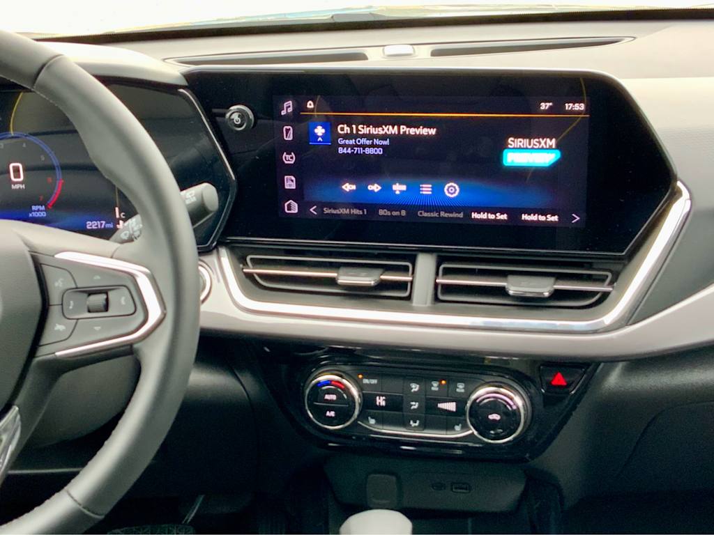 Thumbnail: 2025 Chevrolet Trax - 16