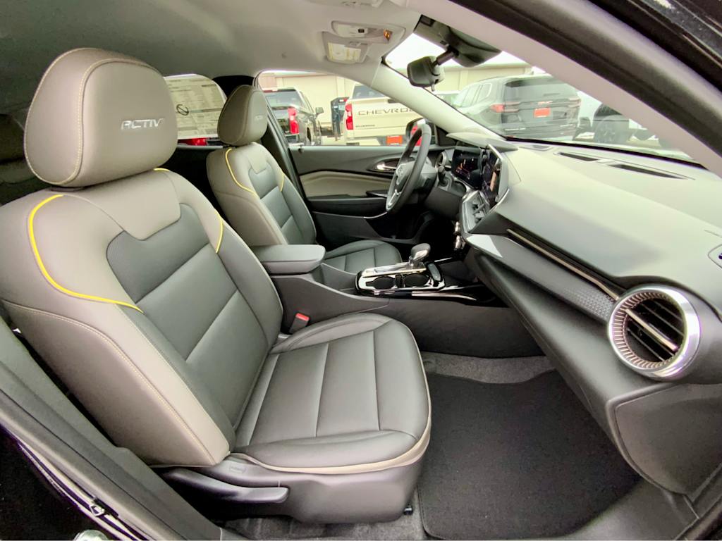 Thumbnail: 2026 Chevrolet Trax - 28