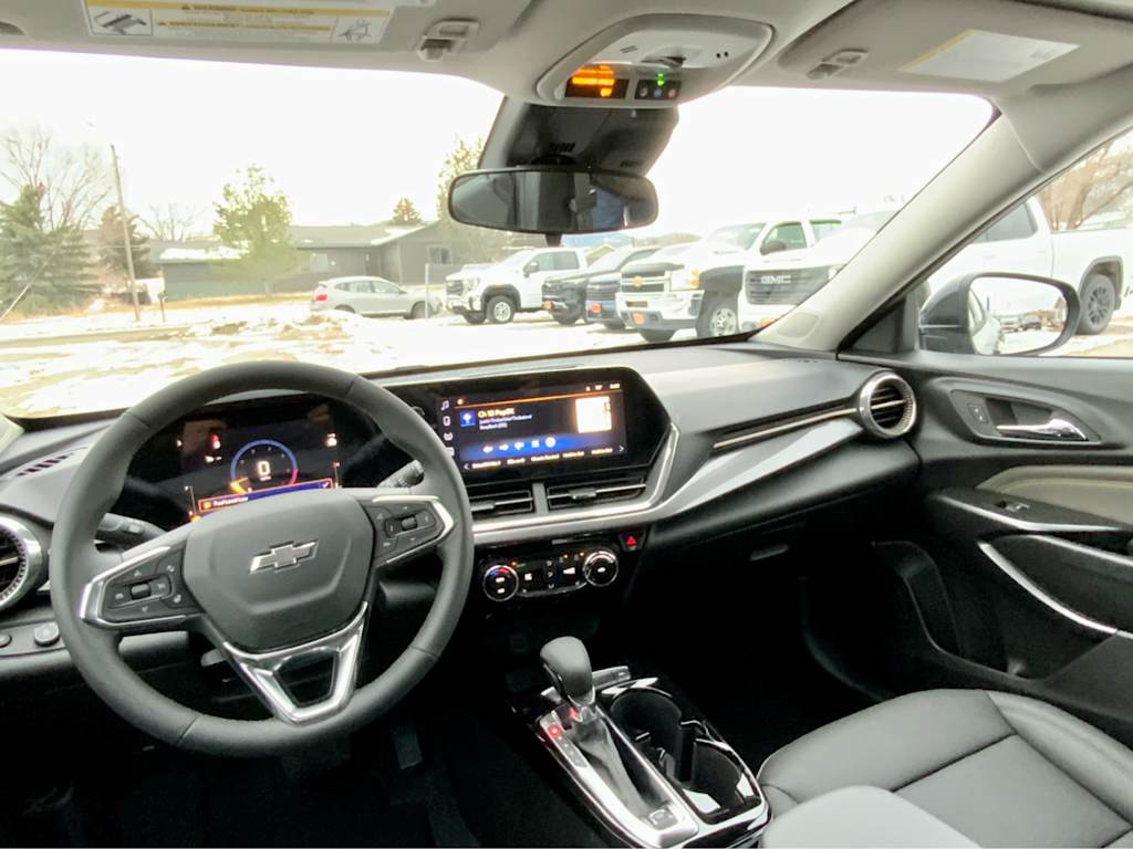 Thumbnail: 2026 Chevrolet Trax - 14