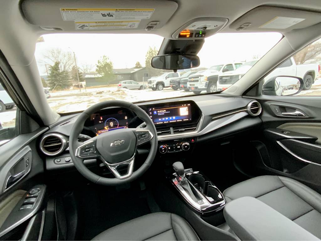 Thumbnail: 2026 Chevrolet Trax - 9