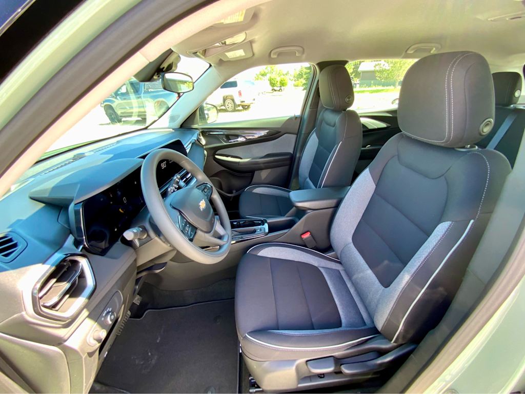 Thumbnail: 2026 Chevrolet TrailBlazer - 10