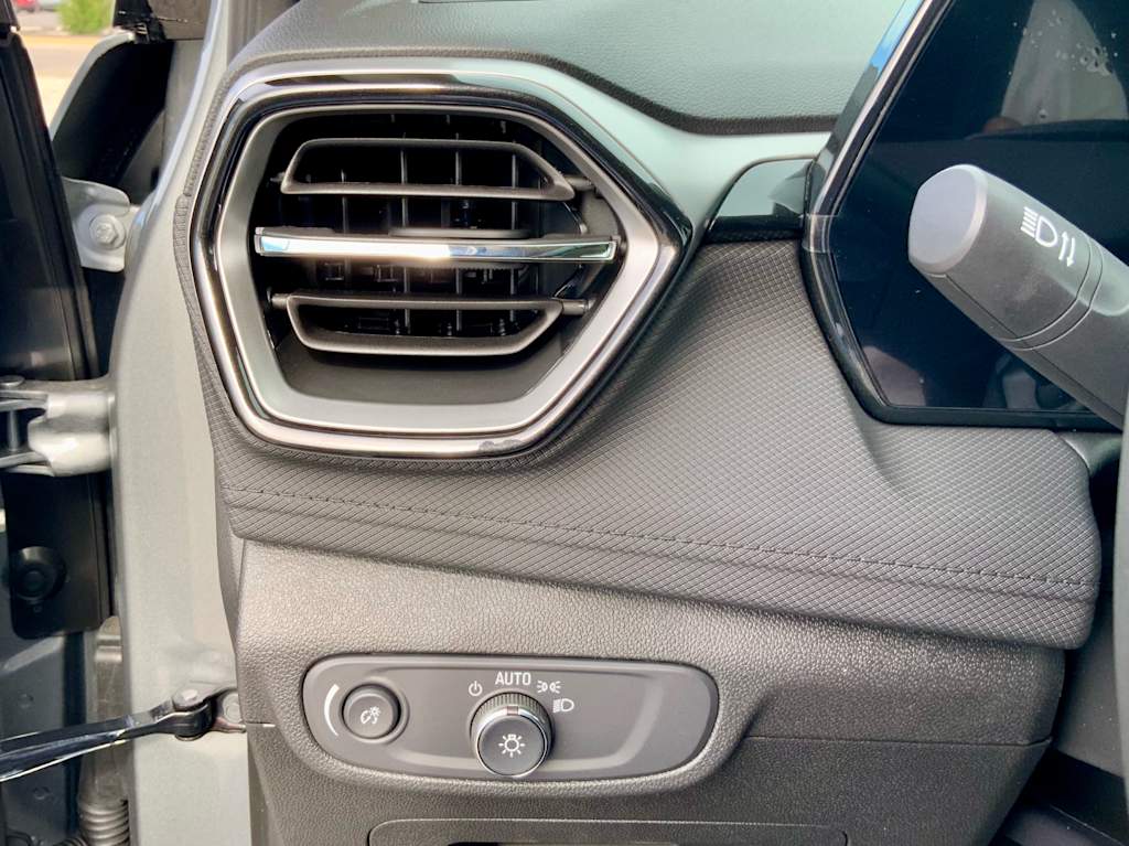 Thumbnail: 2026 Chevrolet TrailBlazer - 48