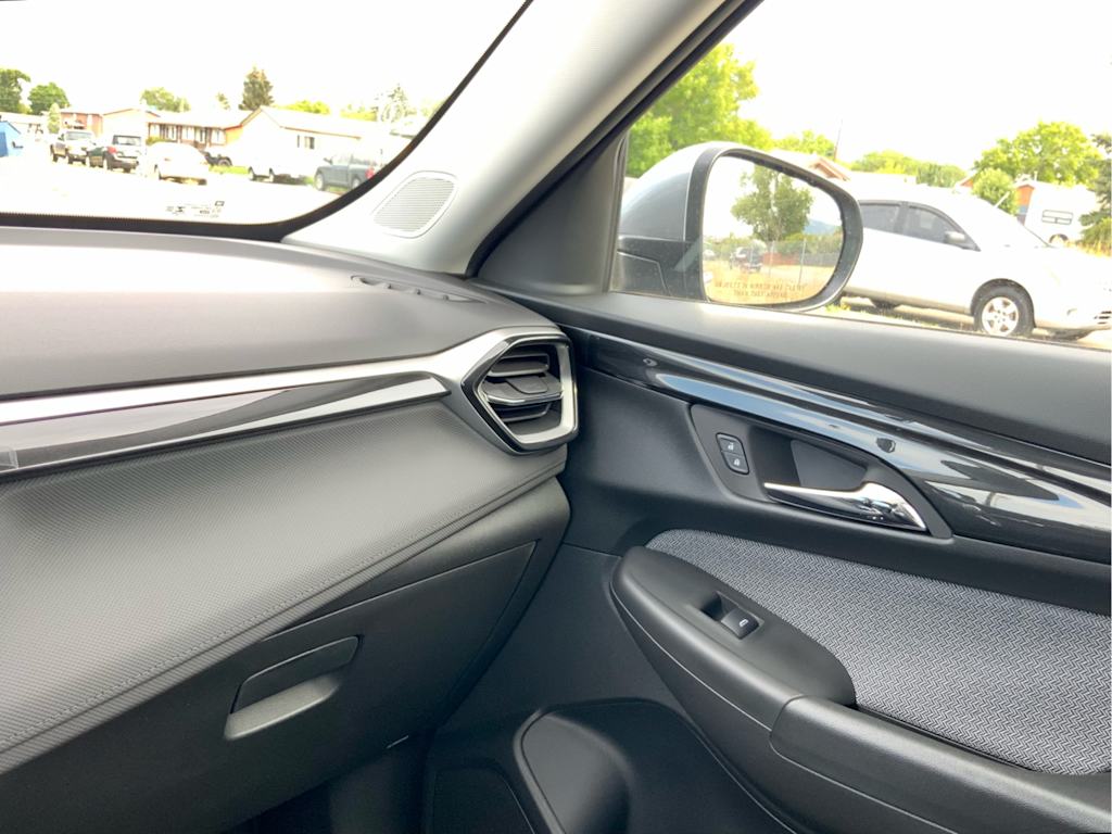 Thumbnail: 2026 Chevrolet TrailBlazer - 38