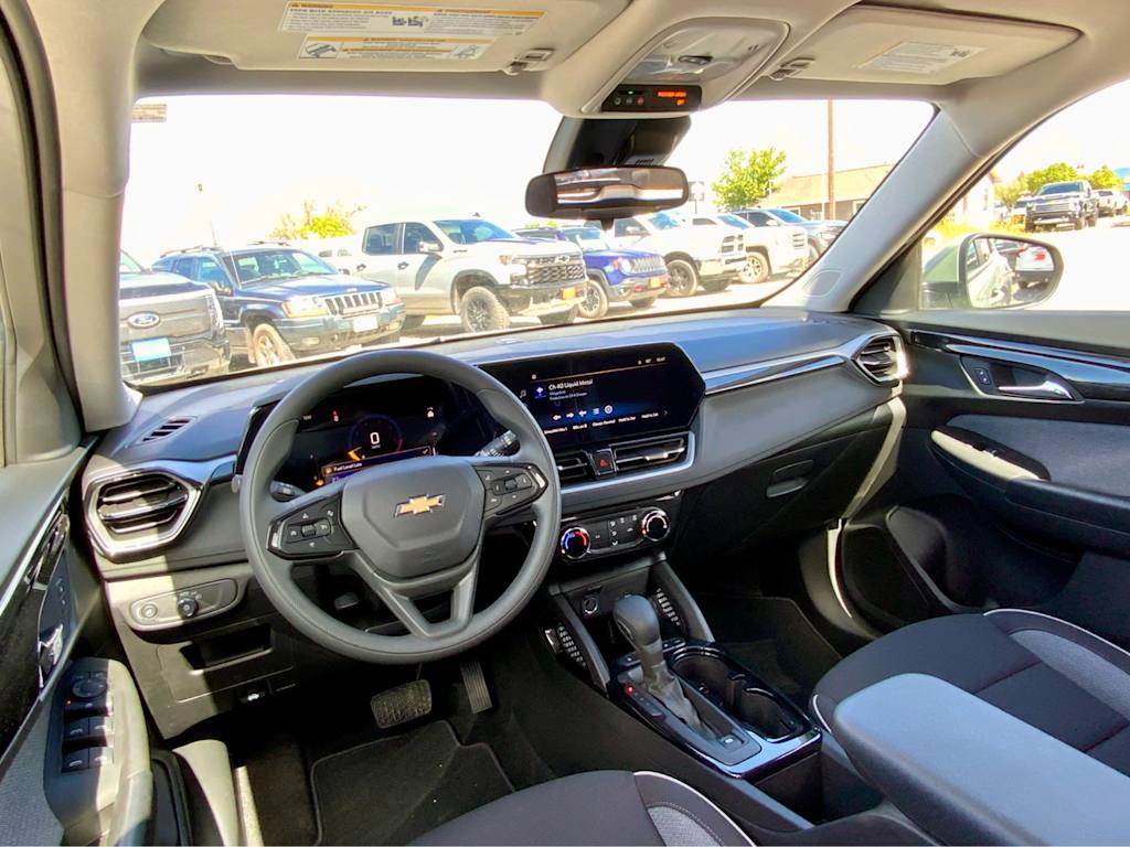 Thumbnail: 2026 Chevrolet TrailBlazer - 10