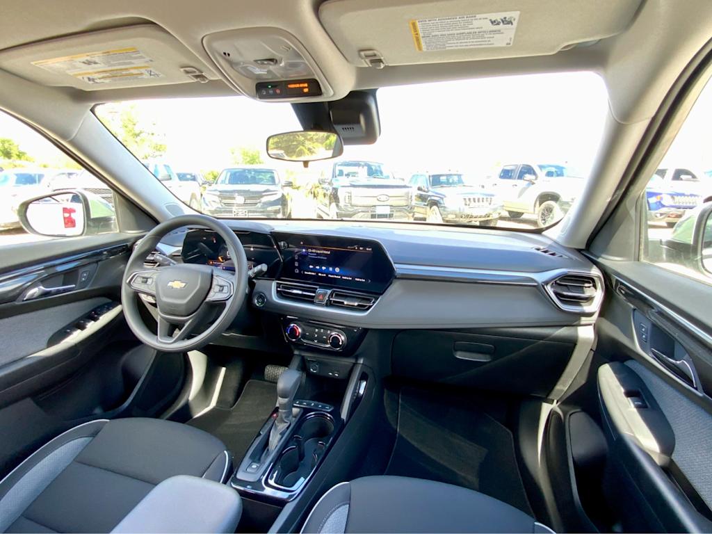Thumbnail: 2026 Chevrolet TrailBlazer - 15