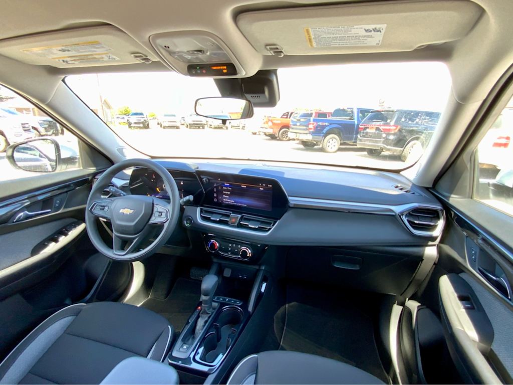 Thumbnail: 2026 Chevrolet TrailBlazer - 15