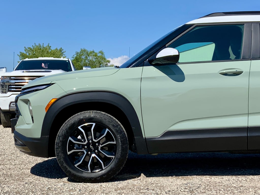 Thumbnail: 2026 Chevrolet TrailBlazer - 8