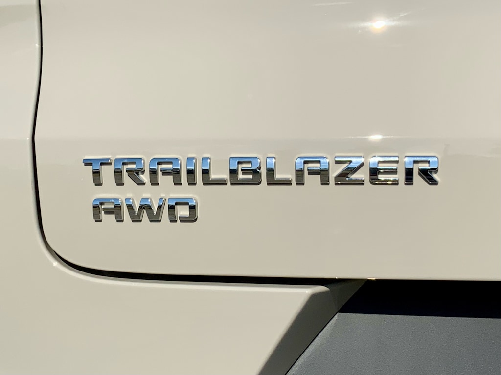 Thumbnail: 2026 Chevrolet TrailBlazer - 8