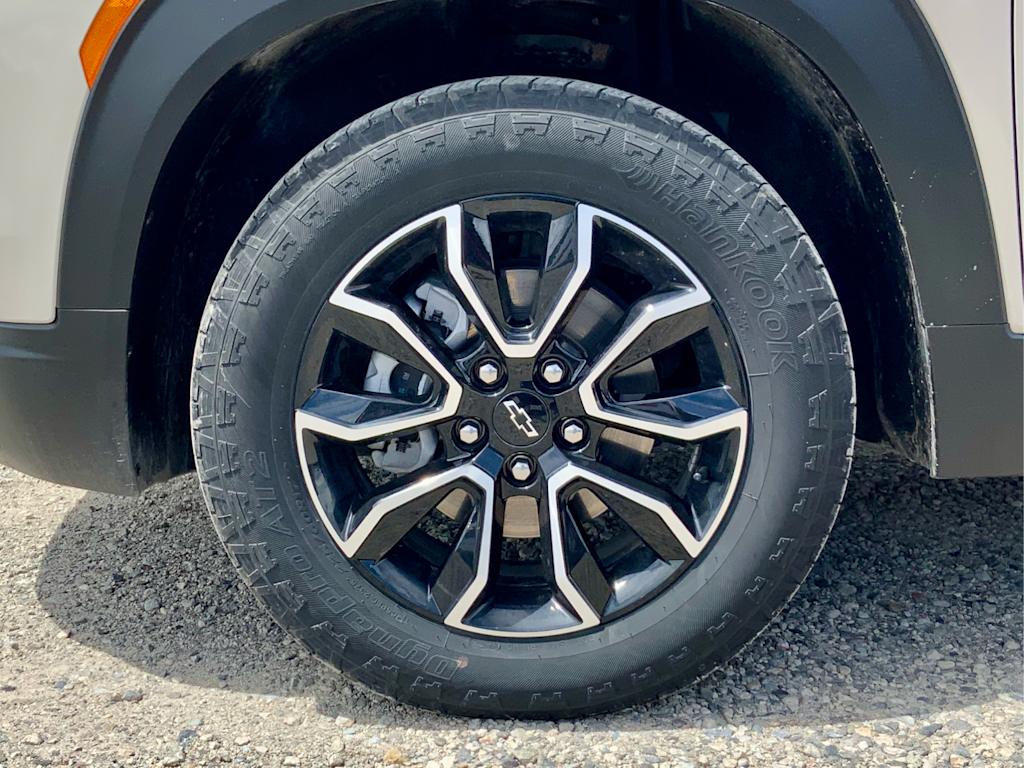 Thumbnail: 2026 Chevrolet TrailBlazer - 8