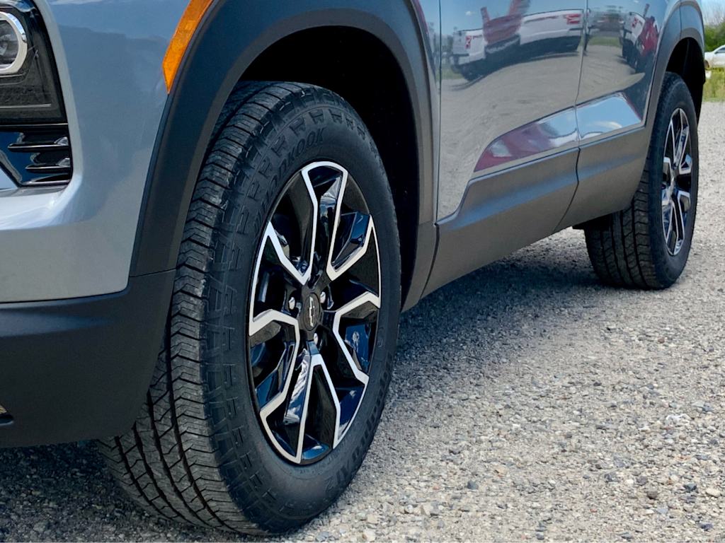 Thumbnail: 2026 Chevrolet TrailBlazer - 26