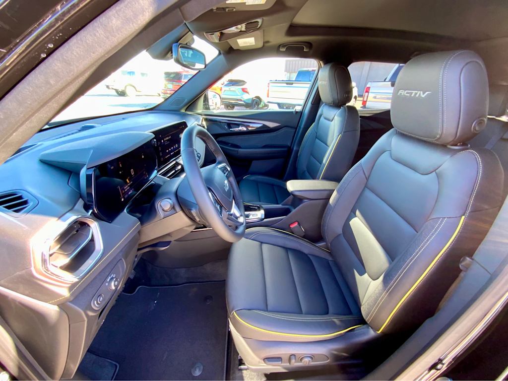 Thumbnail: 2026 Chevrolet TrailBlazer - 10