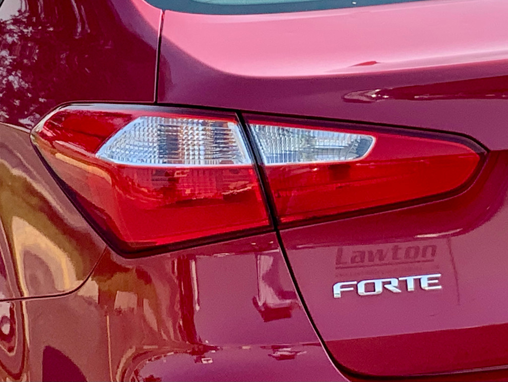 Thumbnail: 2016 Kia Forte - 29