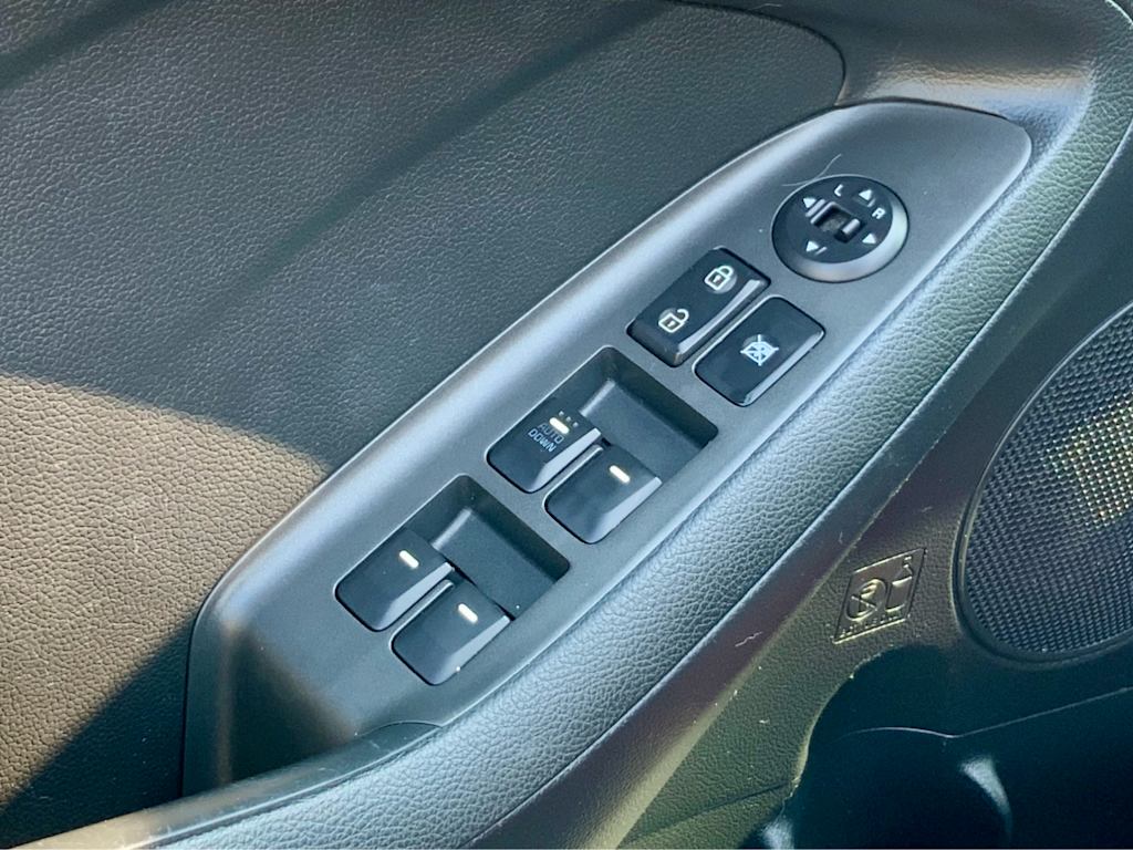 Thumbnail: 2016 Kia Forte - 54