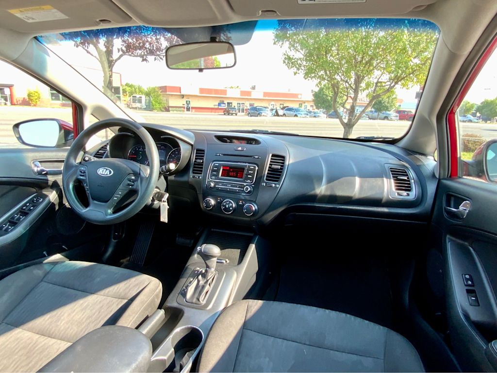 Thumbnail: 2016 Kia Forte - 13