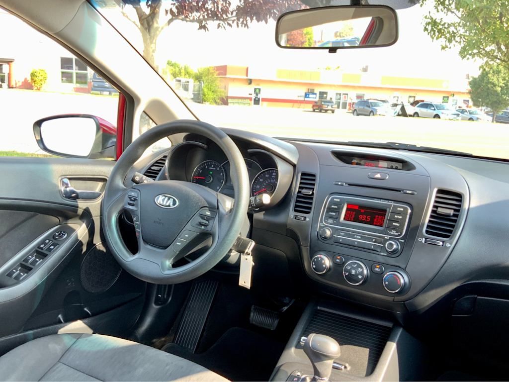 Thumbnail: 2016 Kia Forte - 37