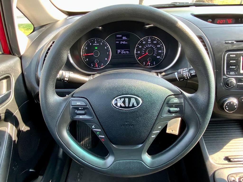 Thumbnail: 2016 Kia Forte - 40