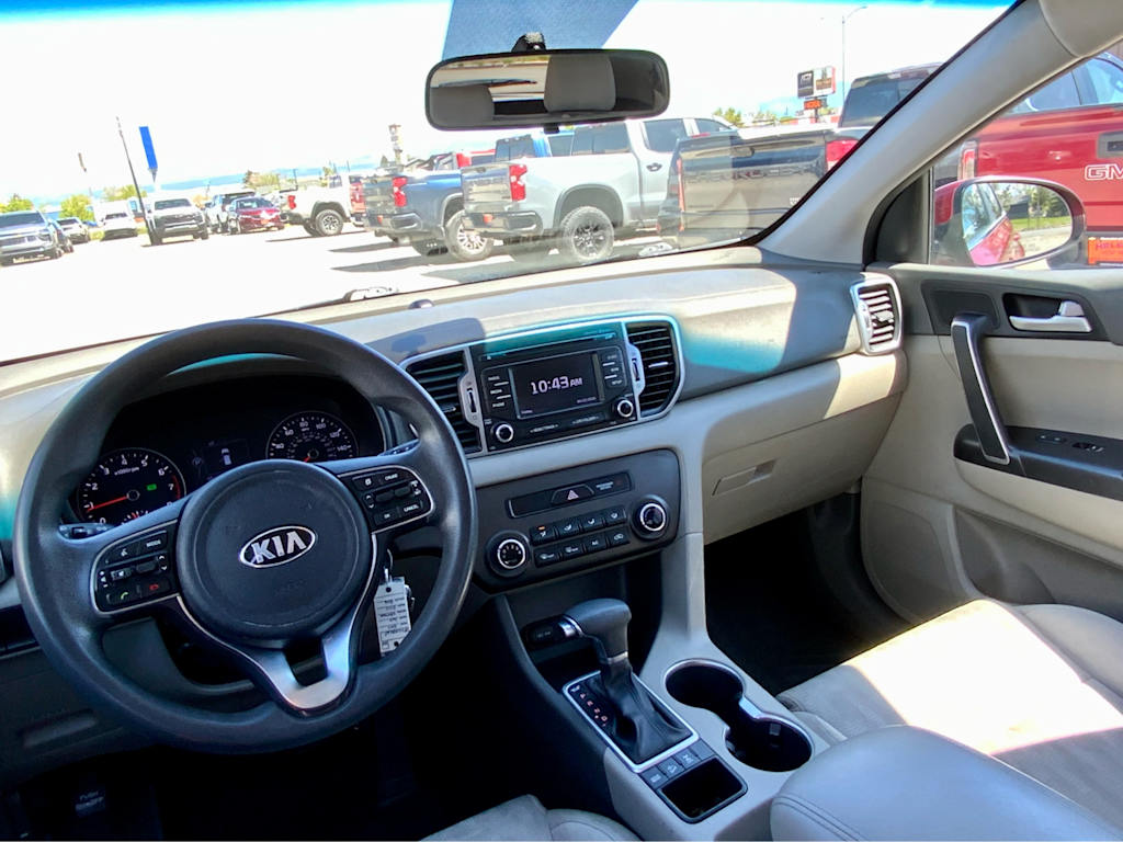 Thumbnail: 2017 Kia Sportage - 9