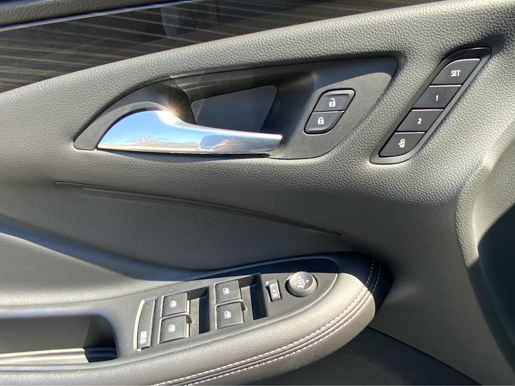 2020 Buick Envision Premium I 42