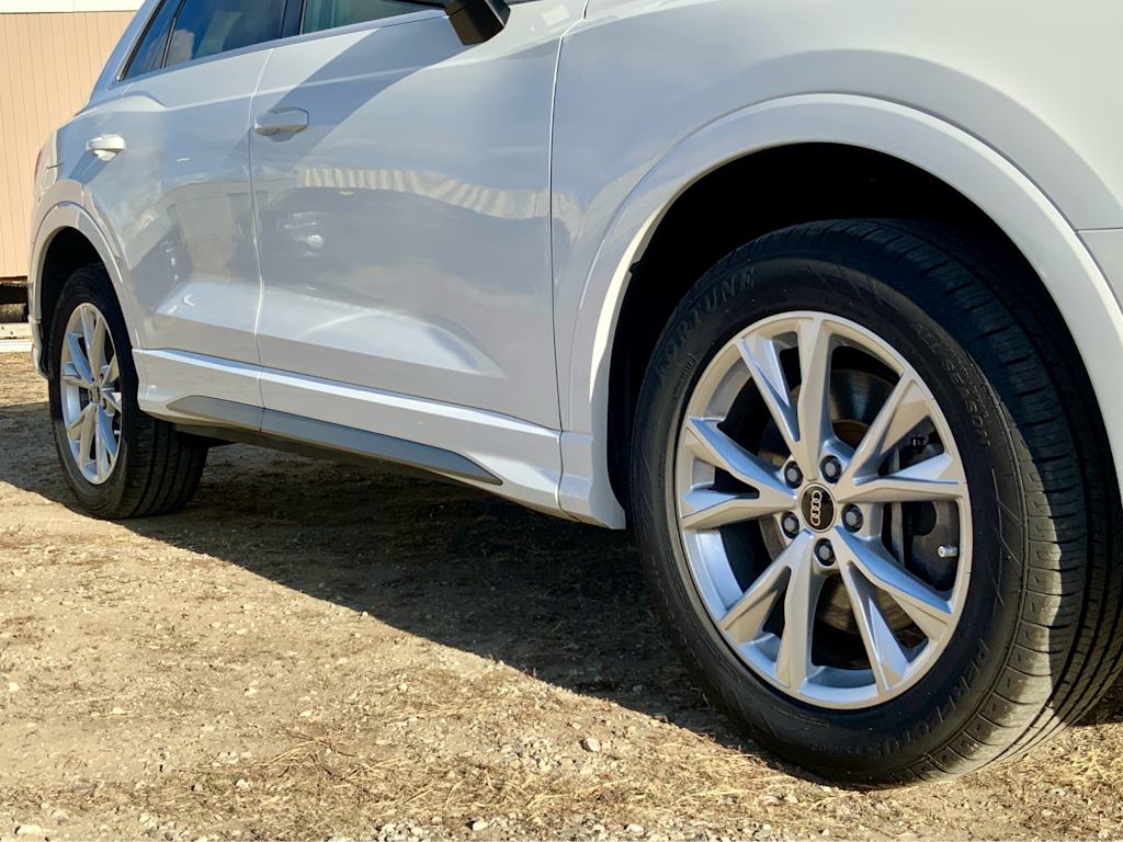 Thumbnail: 2023 Audi Q3 - 8