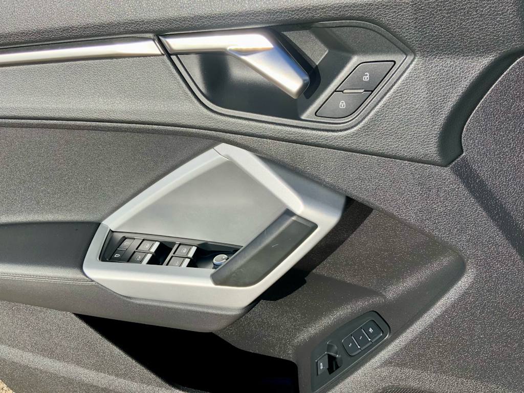 Thumbnail: 2023 Audi Q3 - 49