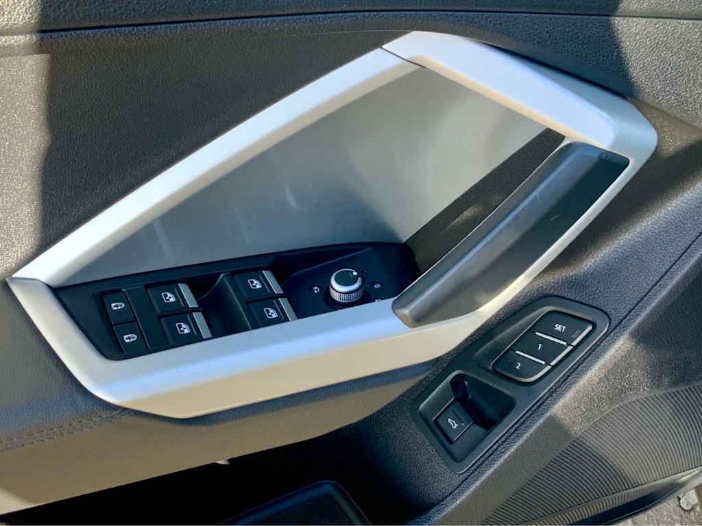 Thumbnail: 2023 Audi Q3 - 51