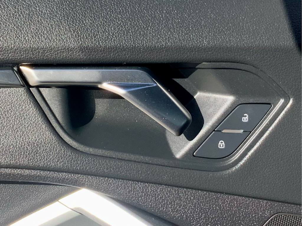 Thumbnail: 2023 Audi Q3 - 52