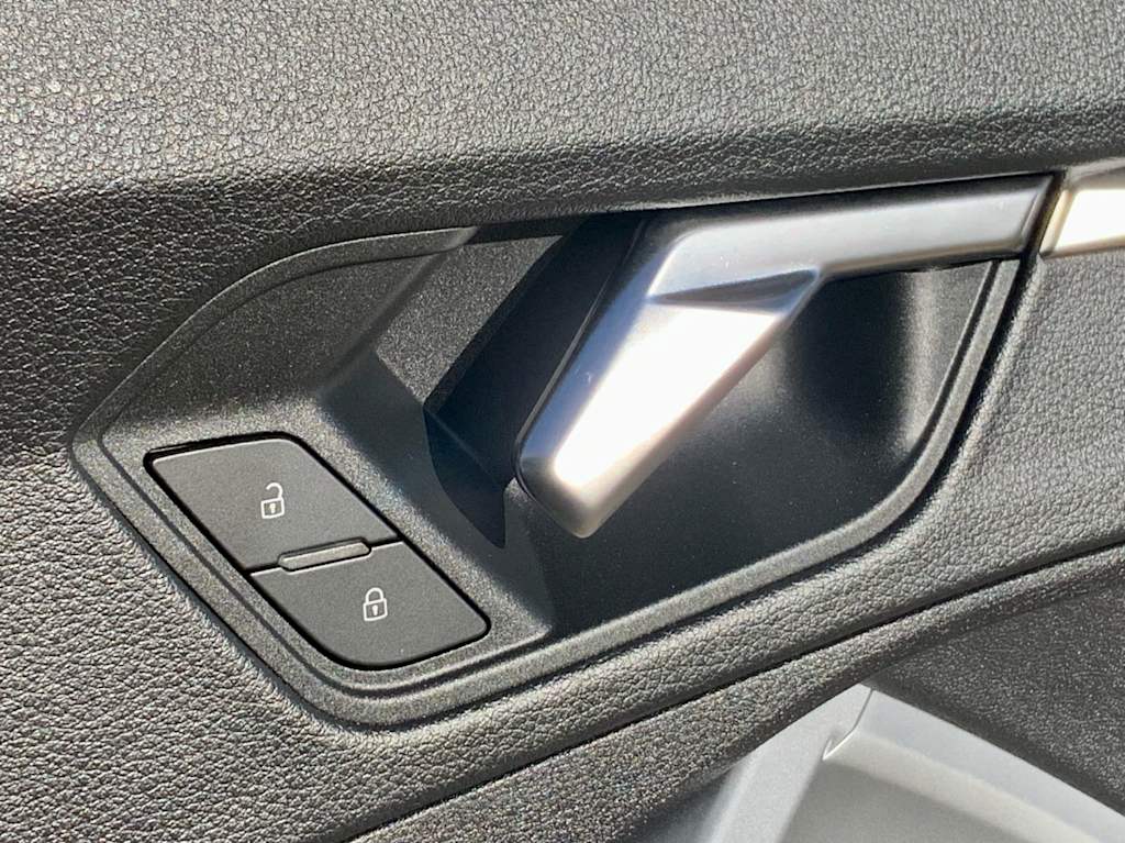 Thumbnail: 2023 Audi Q3 - 50