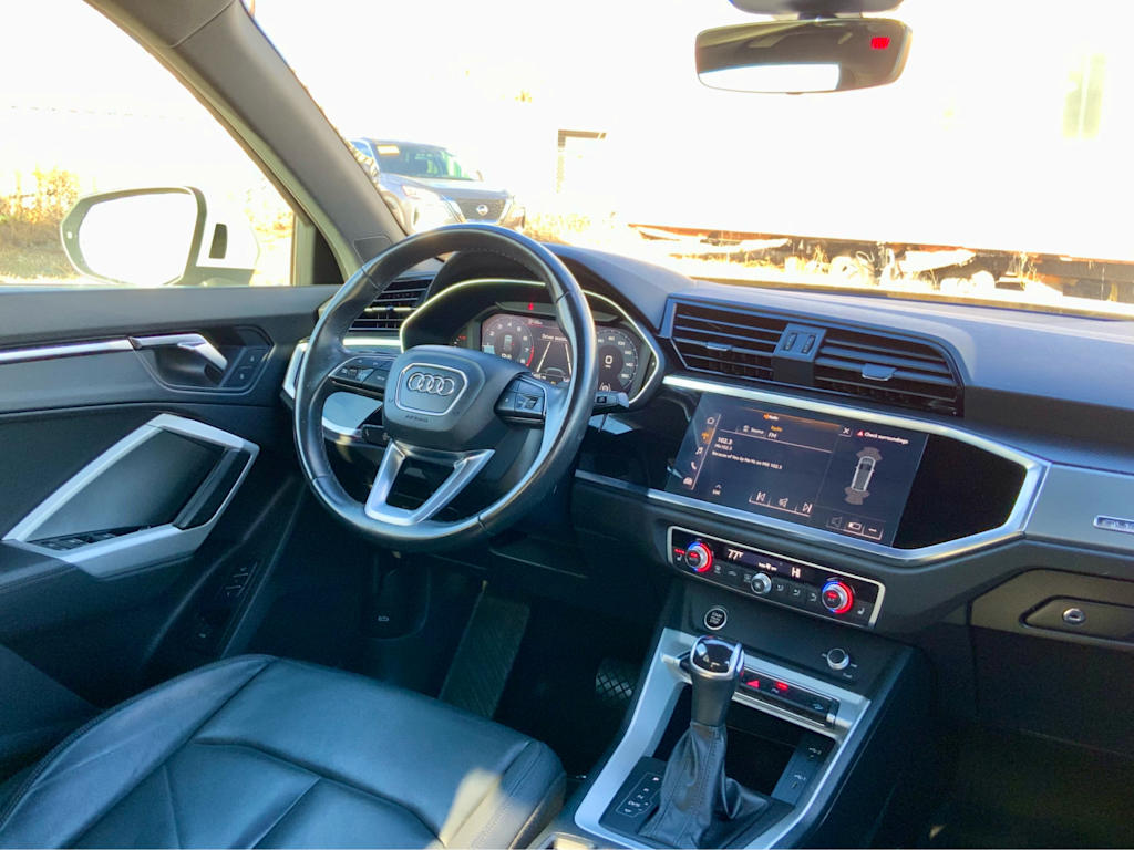 Thumbnail: 2023 Audi Q3 - 38