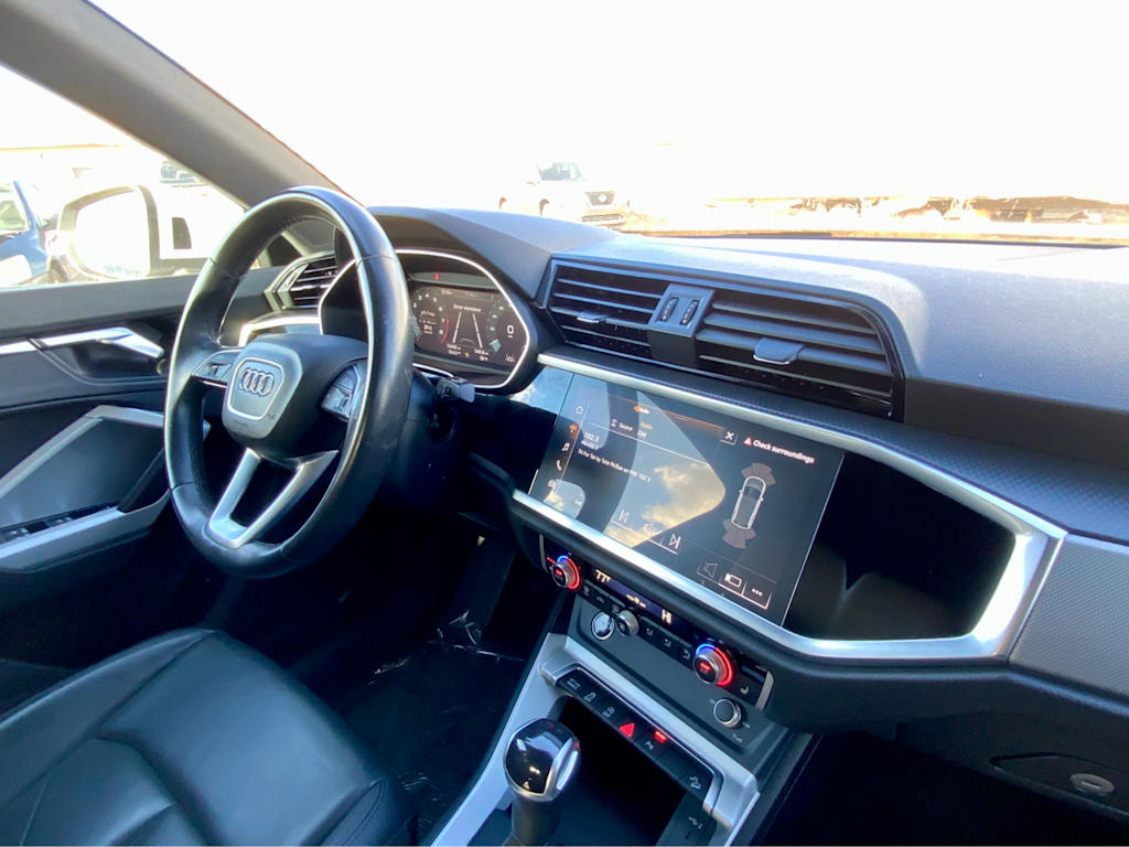 Thumbnail: 2023 Audi Q3 - 43