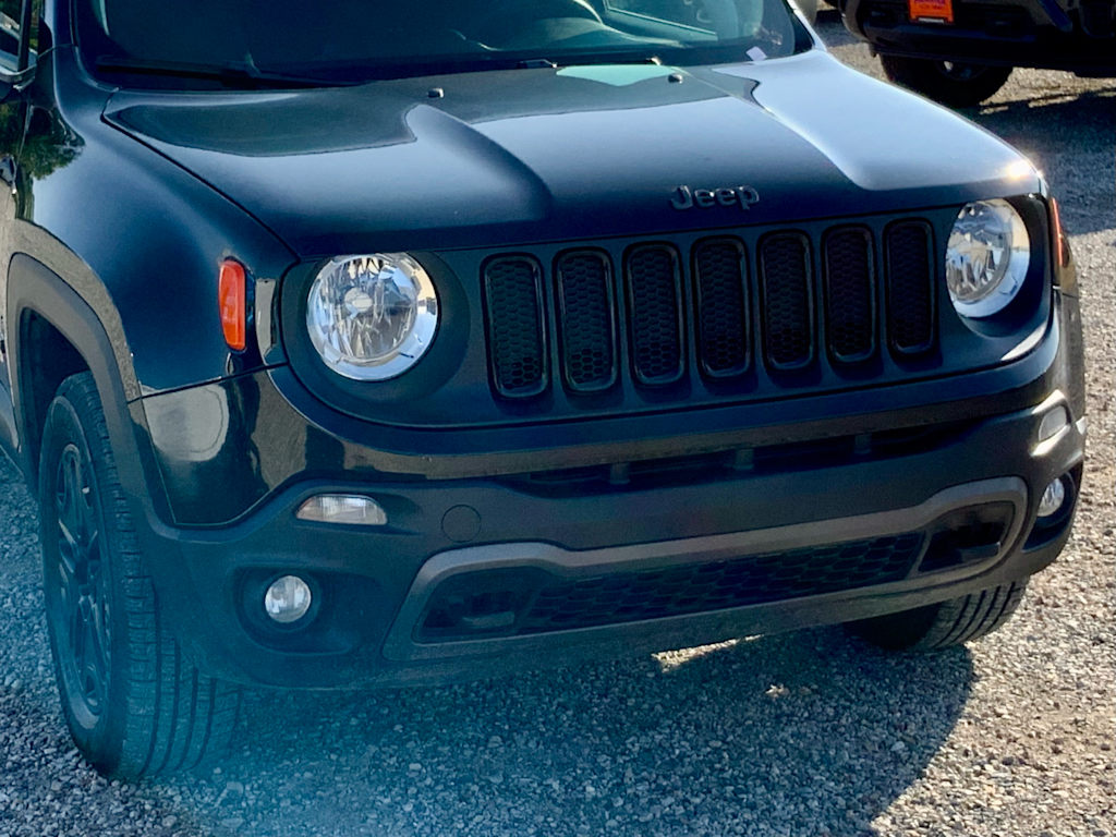 Thumbnail: 2018 Jeep Renegade - 25