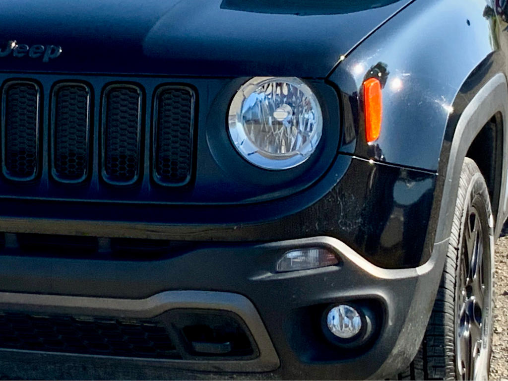 Thumbnail: 2018 Jeep Renegade - 28