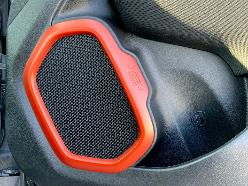 Thumbnail: 2018 Jeep Renegade - 54