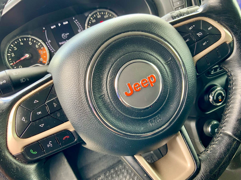Thumbnail: 2017 Jeep Renegade - 28