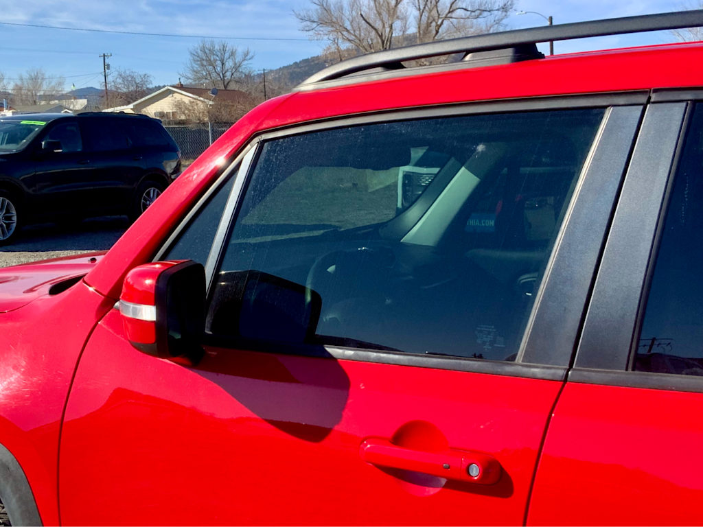 Thumbnail: 2019 Jeep Renegade - 24