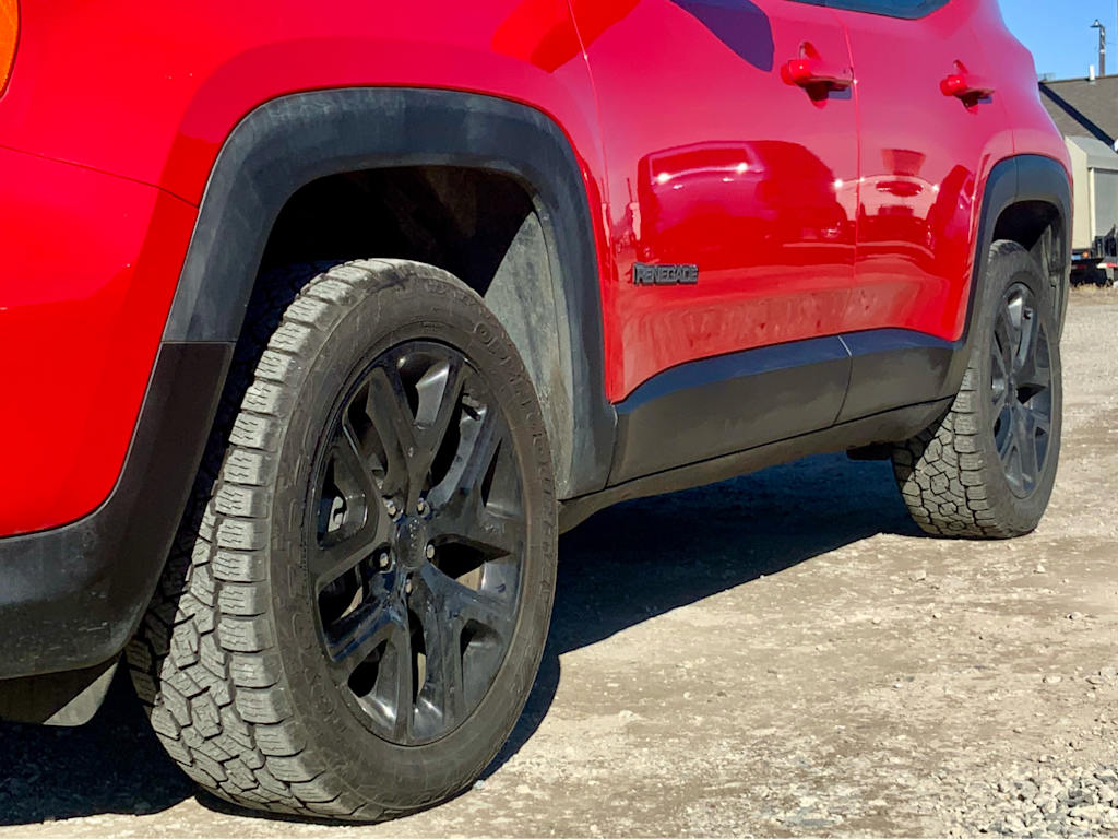 Thumbnail: 2019 Jeep Renegade - 8